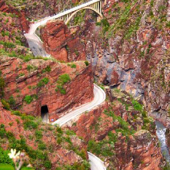 Route des gorges 06 en Moto