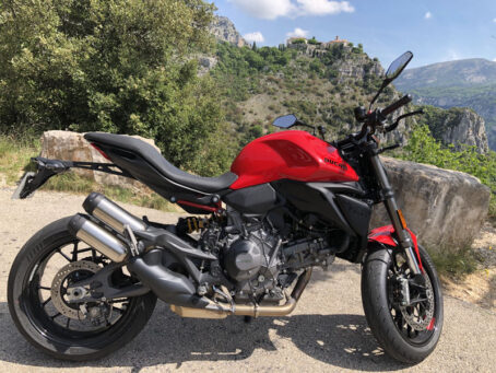Nice motorbike rentals experience